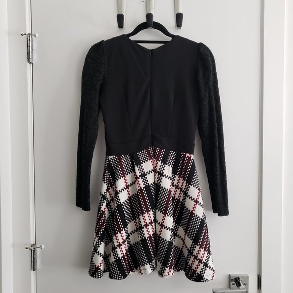Black Plaid Dress with lace sleeves - Picture 3 of 5